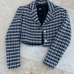 Zara Black and White Cropped Lightweight Jacket XS